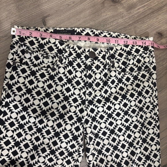 J. Crew Toothpick Black White Geometric Jeans Sz 28 Retro Grunge Skinny Mid Rise - Picture 6 of 9